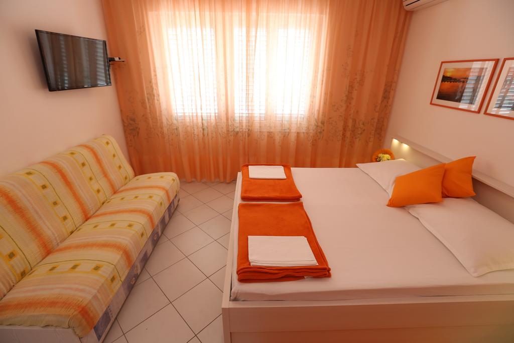 Apartments Ljubica Baska  Bagian luar foto