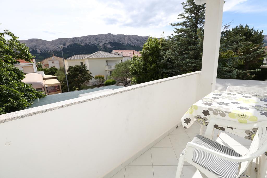 Apartments Ljubica Baska  Bagian luar foto