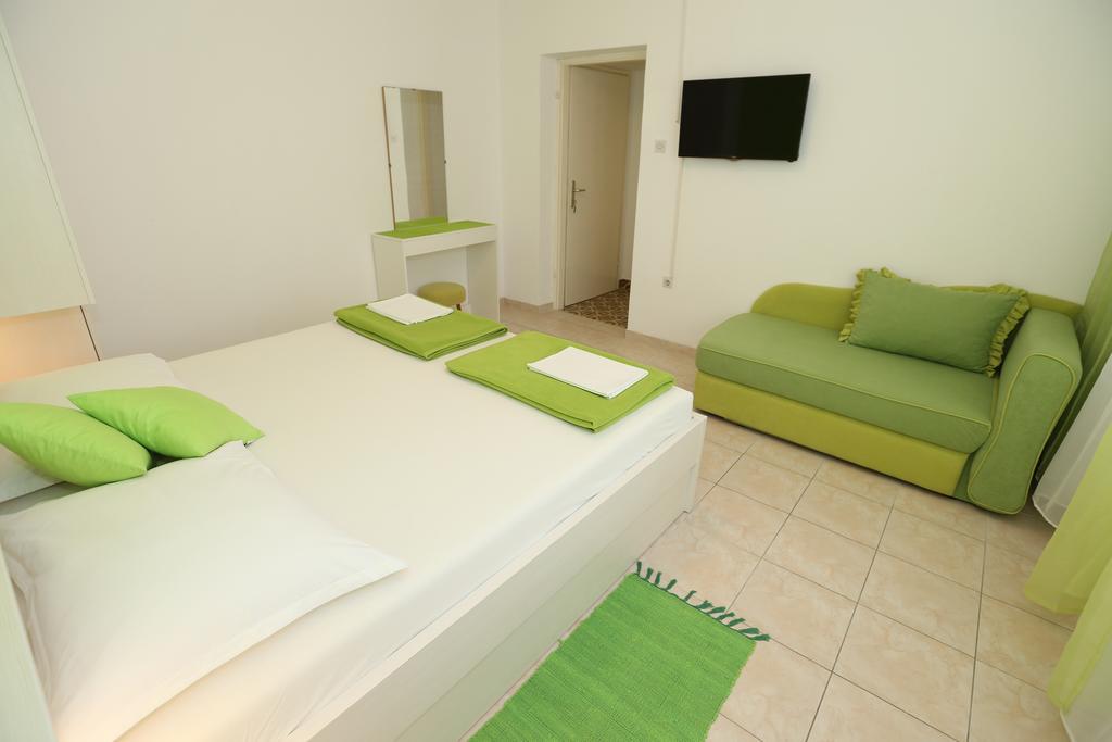 Apartments Ljubica Baska  Bagian luar foto