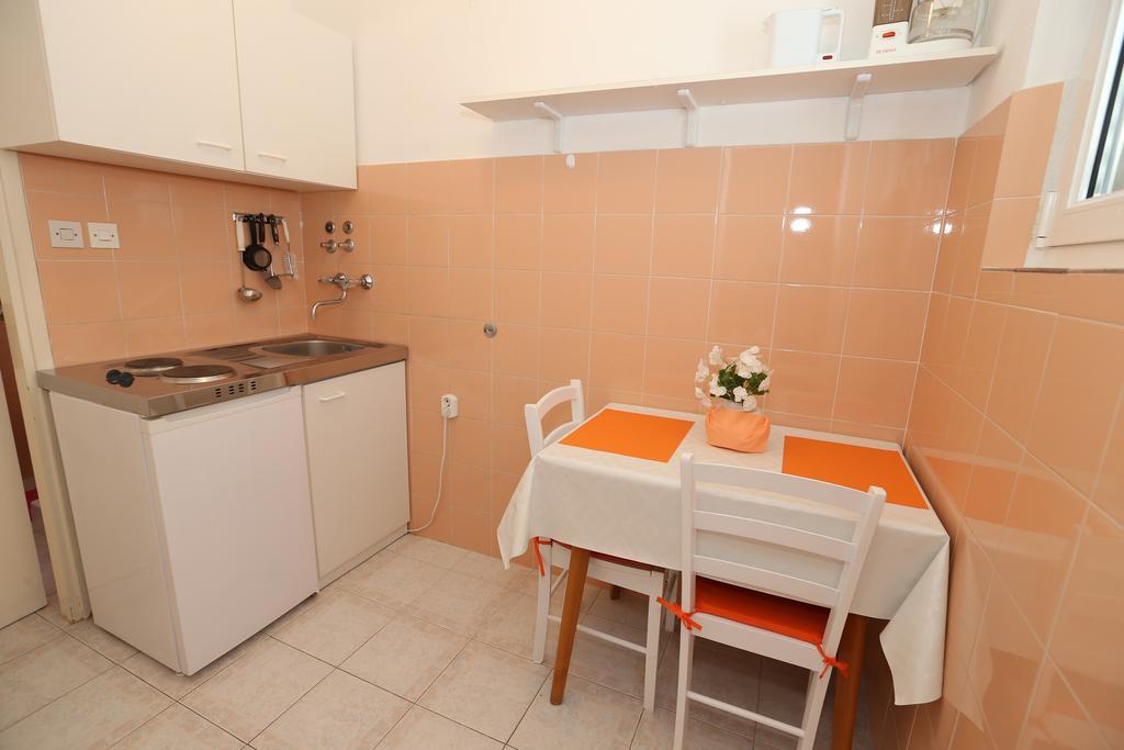 Apartments Ljubica Baska  Bagian luar foto