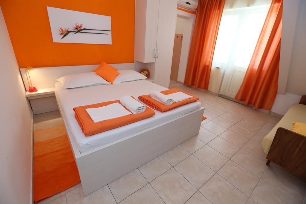 Apartments Ljubica Baska  Bagian luar foto
