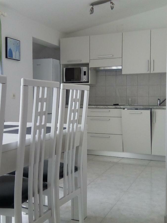 Apartments Ljubica Baska  Bagian luar foto