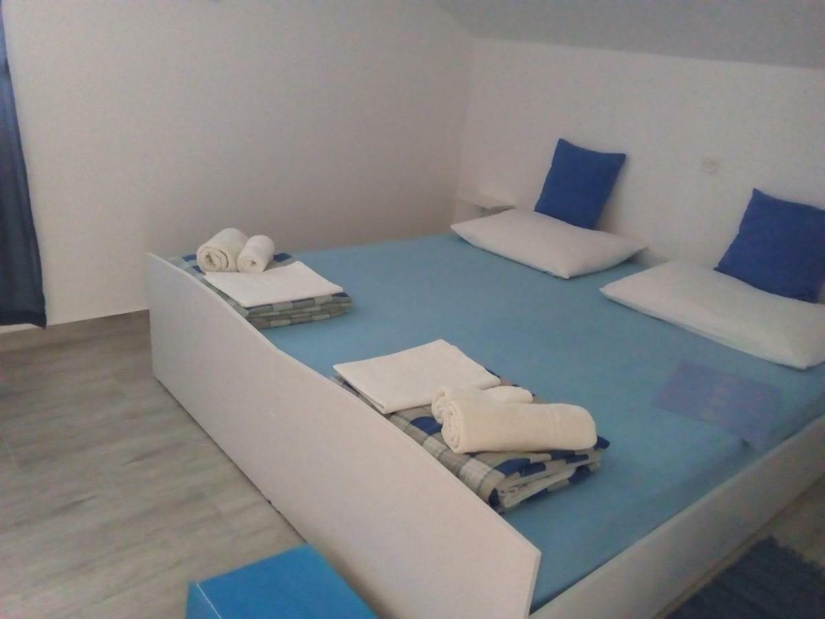 Apartments Ljubica Baska  Bagian luar foto