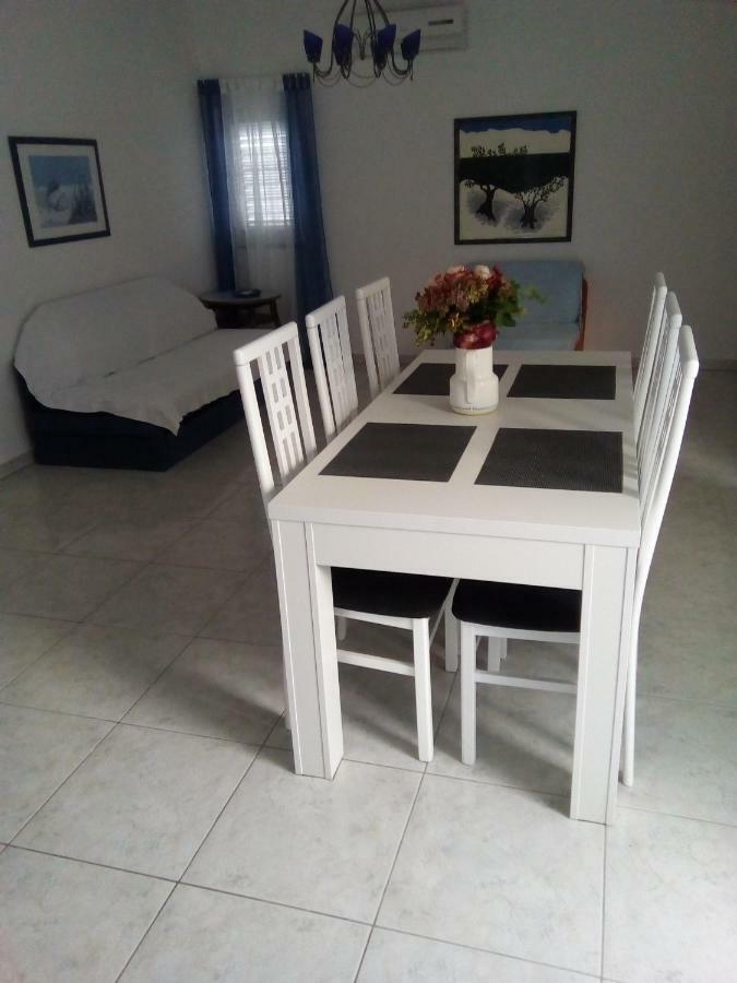 Apartments Ljubica Baska  Bagian luar foto
