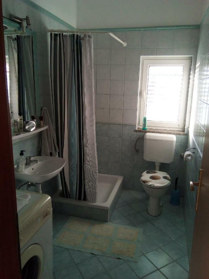 Apartments Ljubica Baska  Bagian luar foto